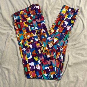 LuLaRoe Disney Print Tall & Curvy (TC) Leggings, like new